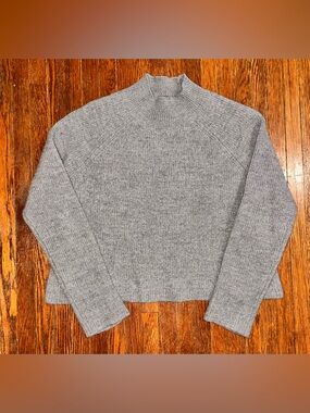 Women’s Medium Extrafine Merino Wool Rachel Zoe Gray Sweater